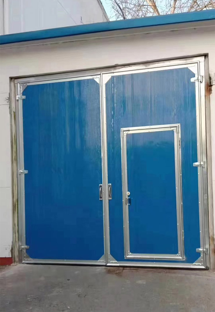 ���I�T(�����T)