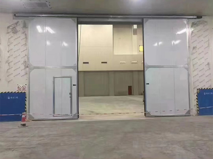 ���I�T(�����T)