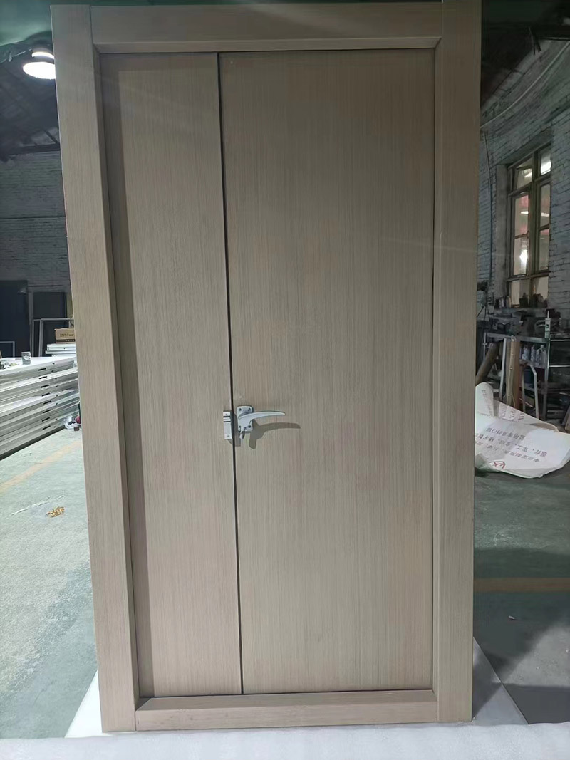 ��������T